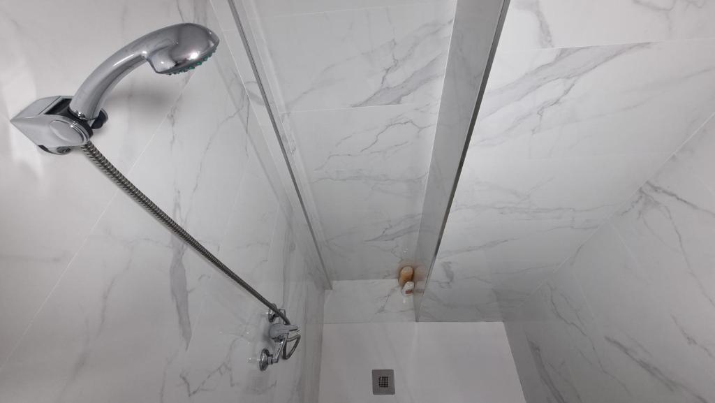 A bathroom at Mini Estudio Lovely Chueca