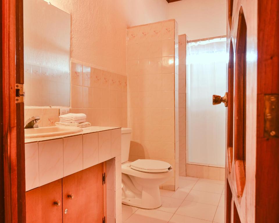 Koupelna v ubytování Macarena Hostel