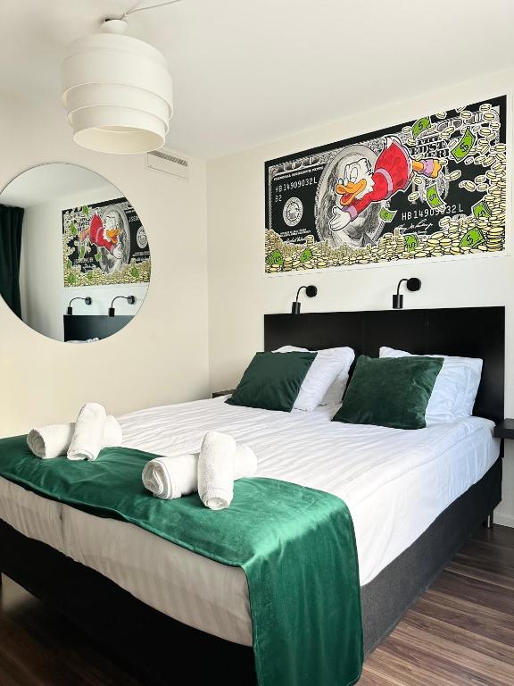 Postel nebo postele na pokoji v ubytování Hotell City Karlshamn