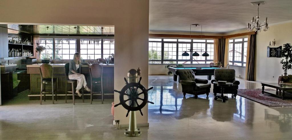 Posezení v ubytování Belvedere Aeolis Hotel