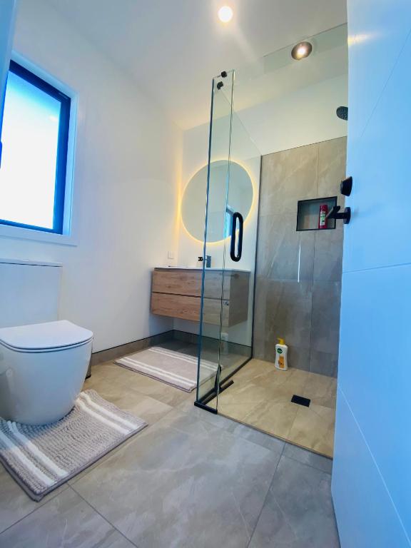 Koupelna v ubytování Ensuite at new property