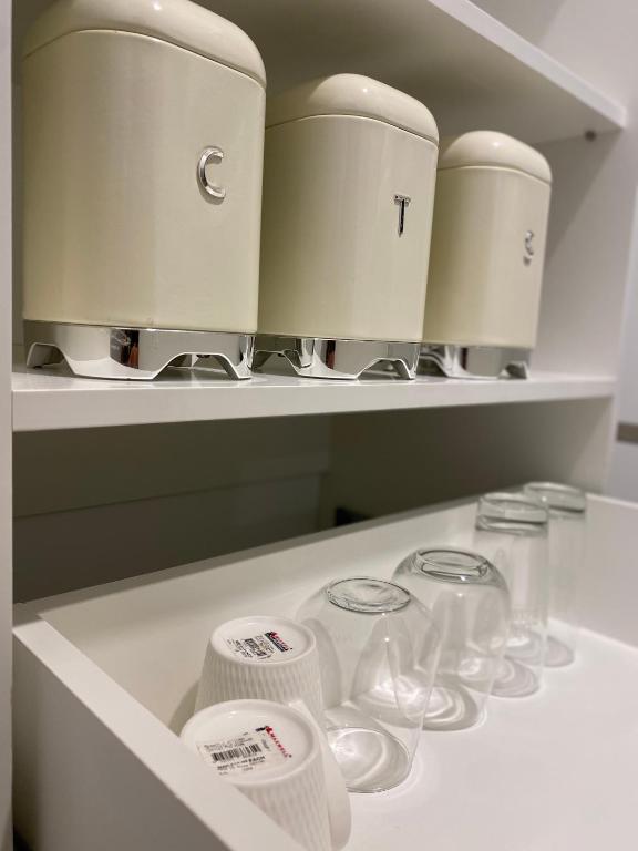 Ensuite at new property - Resim 3