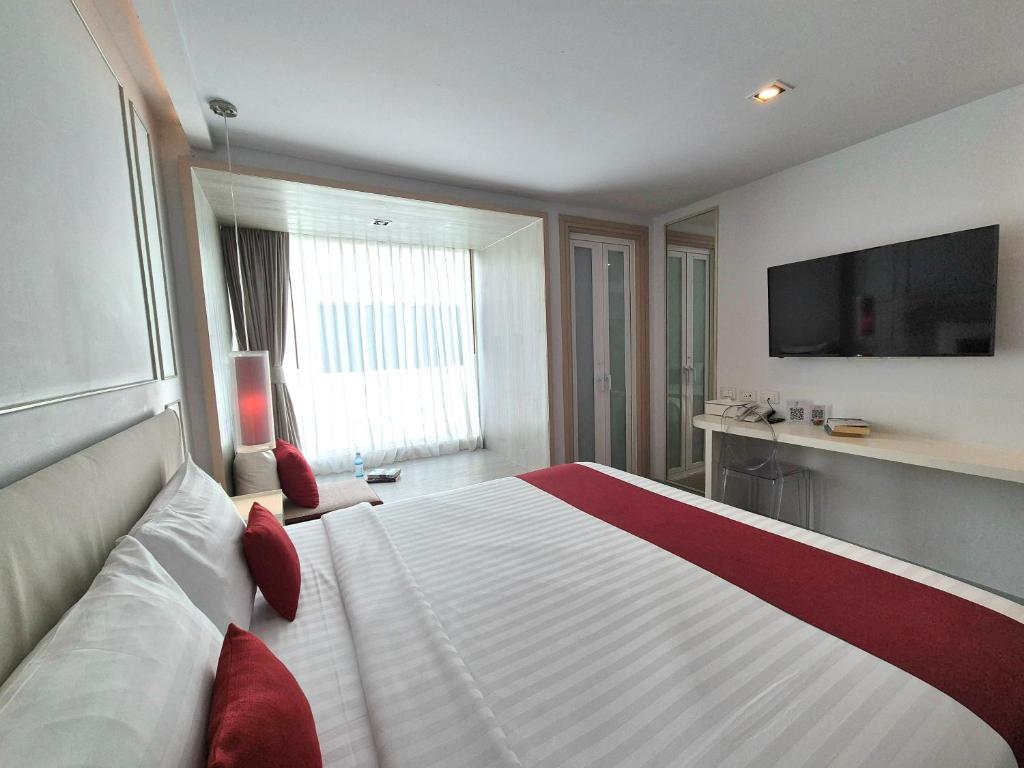 The Bloc Hotel Phuket - SHA Extra Plus - Resim 33