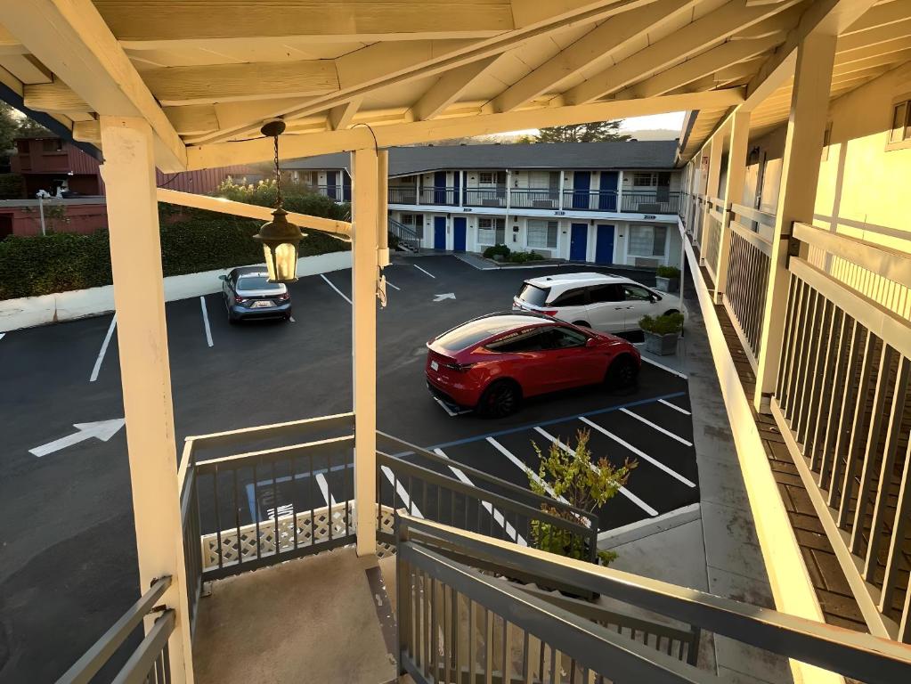 an overhead view of a parking lot at a hotel at Inn By the Bay Monterey in Monterey
