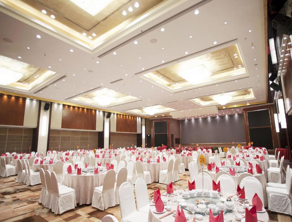 Restaurace v ubytování Parklane Hotel Changan