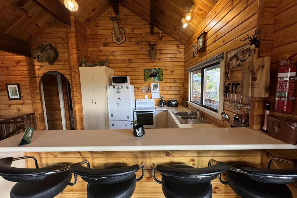 83b Conical Hill Rd - Access via Alpine Avenue - Resim 12