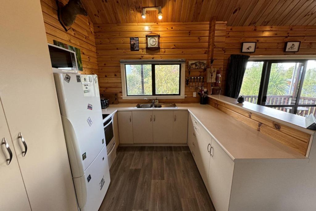 83b Conical Hill Rd - Access via Alpine Avenue - Resim 13