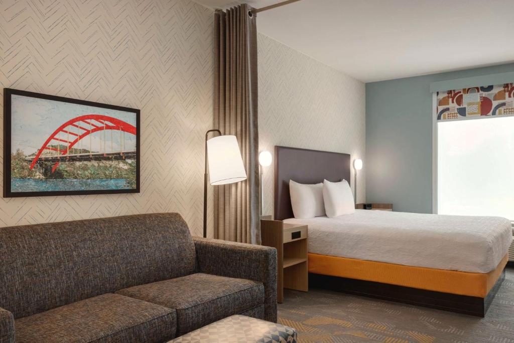 Postel nebo postele na pokoji v ubytování Home2 Suites by Hilton Austin North/Near the Domain, TX