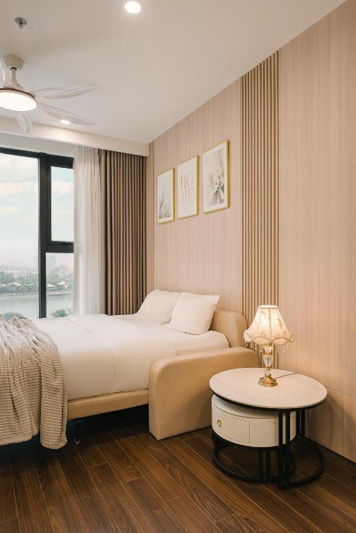 Rosee House - Luxury Residence in Masteri West Heights ,Vinhomes Smart City - Apartamento Estúdio Com Cama King-size