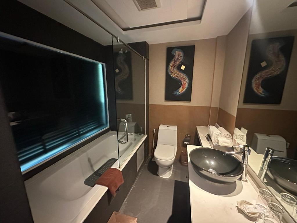 
Deluxe Building View Twin
