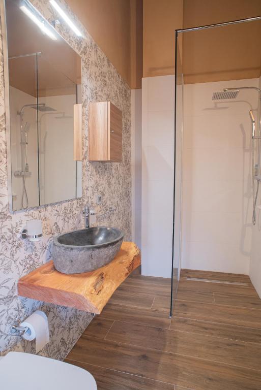 Koupelna v ubytování Agriturismo Corte Alussi
