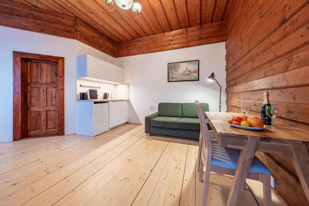 Kuchyň nebo kuchyňský kout v ubytování Sport-hotel Šibeniční vrch