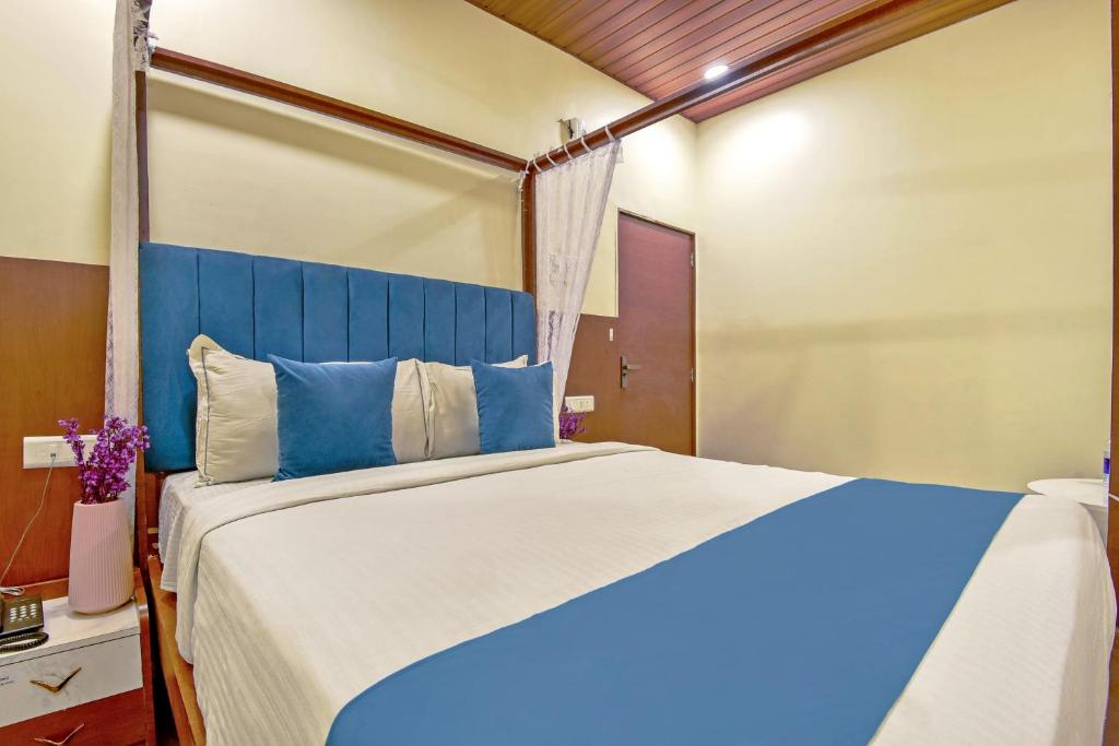 Gallery image of Solitaire Residency in Dombivli