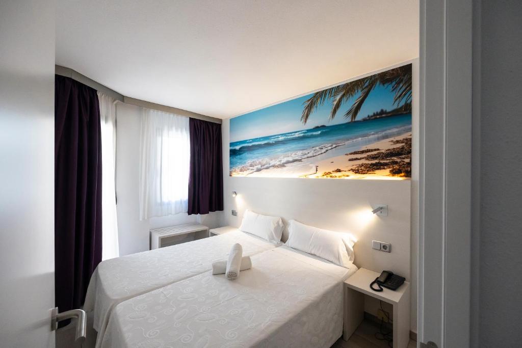 Postel nebo postele na pokoji v ubytování Aparthotel Miami Park