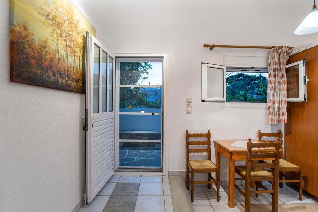 Kontaratos Studios & Apartments - 16