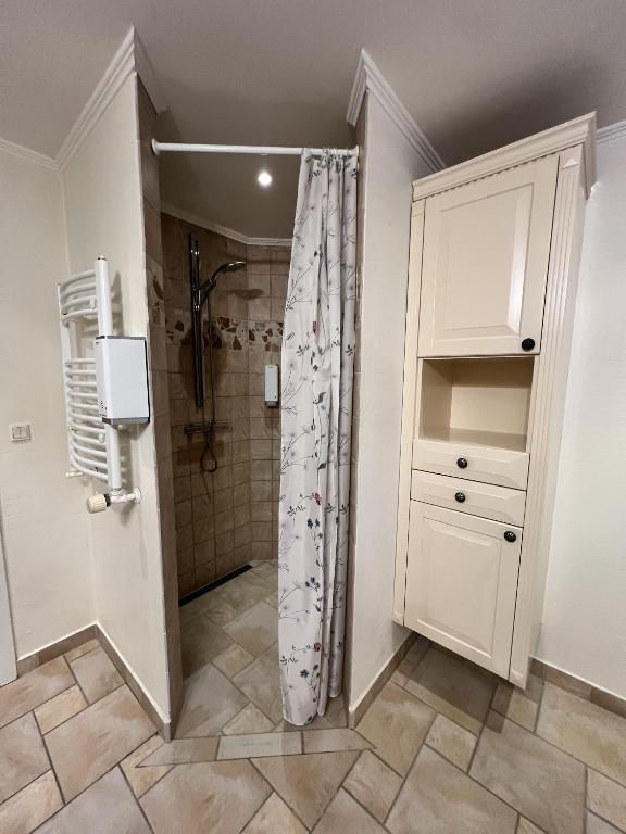 Koupelna v ubytování Hotel Frøslev Kro