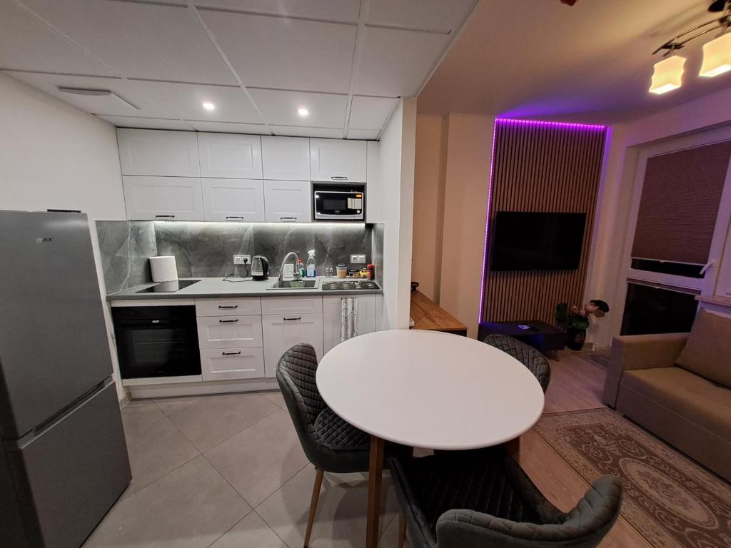 Warsaw Smart Apartment with Parking - Resim 25