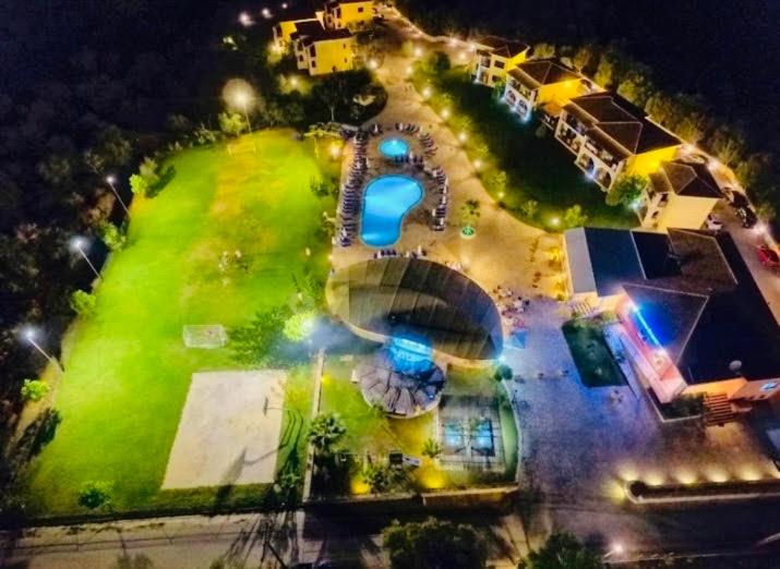 Bazén v ubytování Perdika Resort nebo v jeho okolí