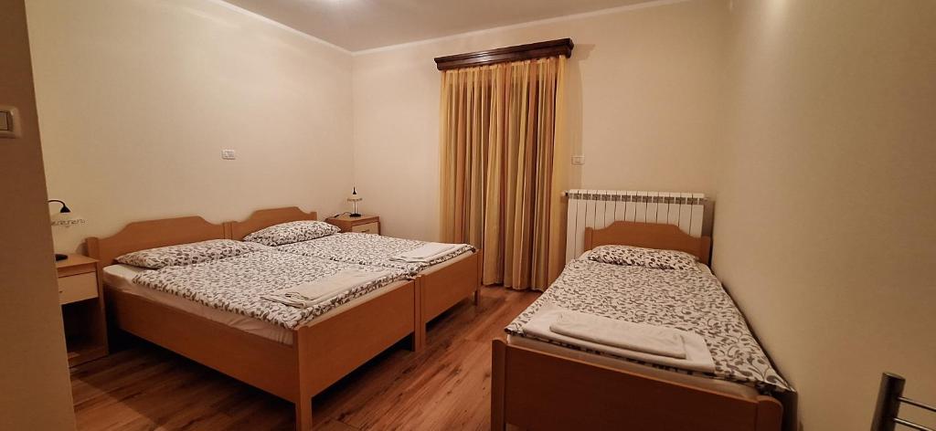 Postel nebo postele na pokoji v ubytování Farm stay File