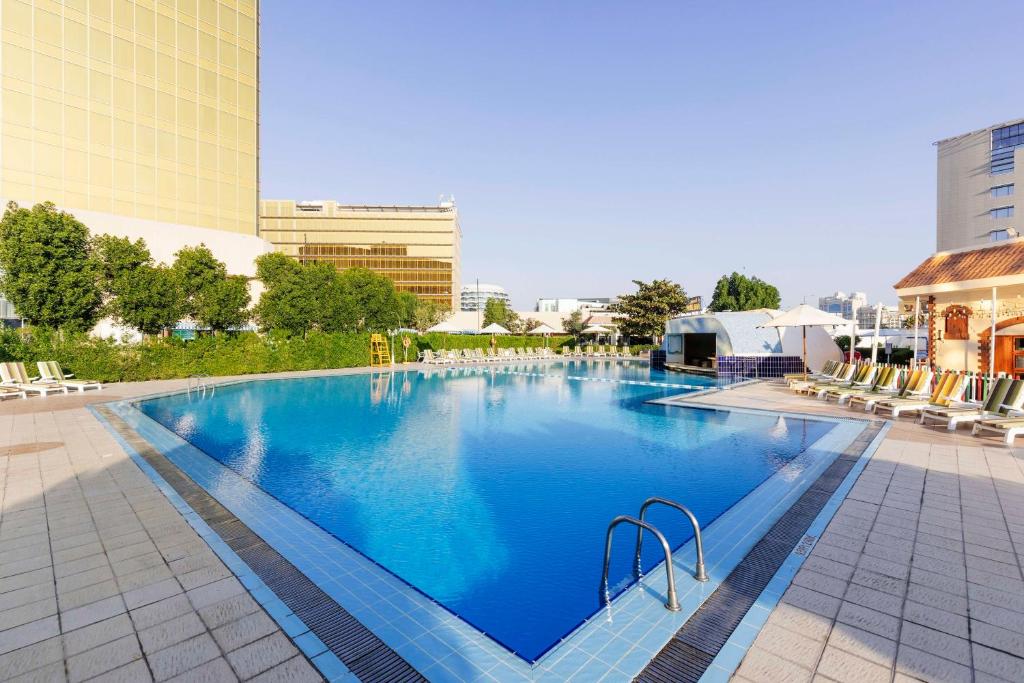 Piscina di Radisson Blu Hotel, Doha o nelle vicinanze