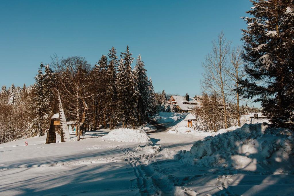 Obiekt Kocierz Resort zimą