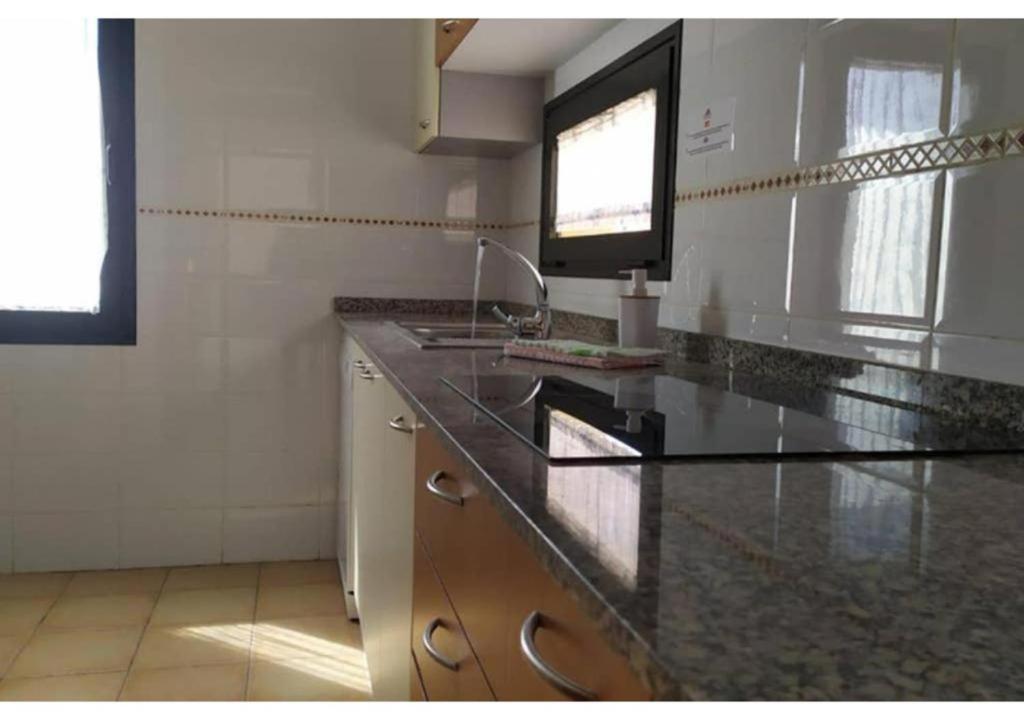 Kuchyň nebo kuchyňský kout v ubytování Anahi Homes Corralejo- Bicacarera 3