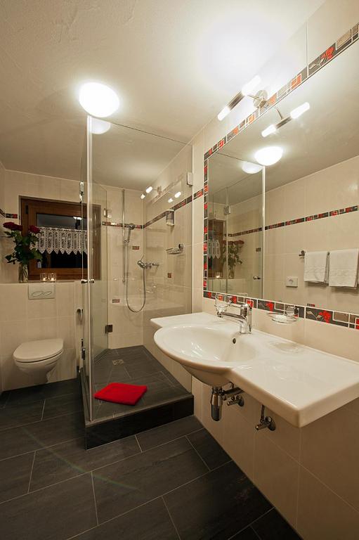 Koupelna v ubytování La Vallée Hôtel &Spa