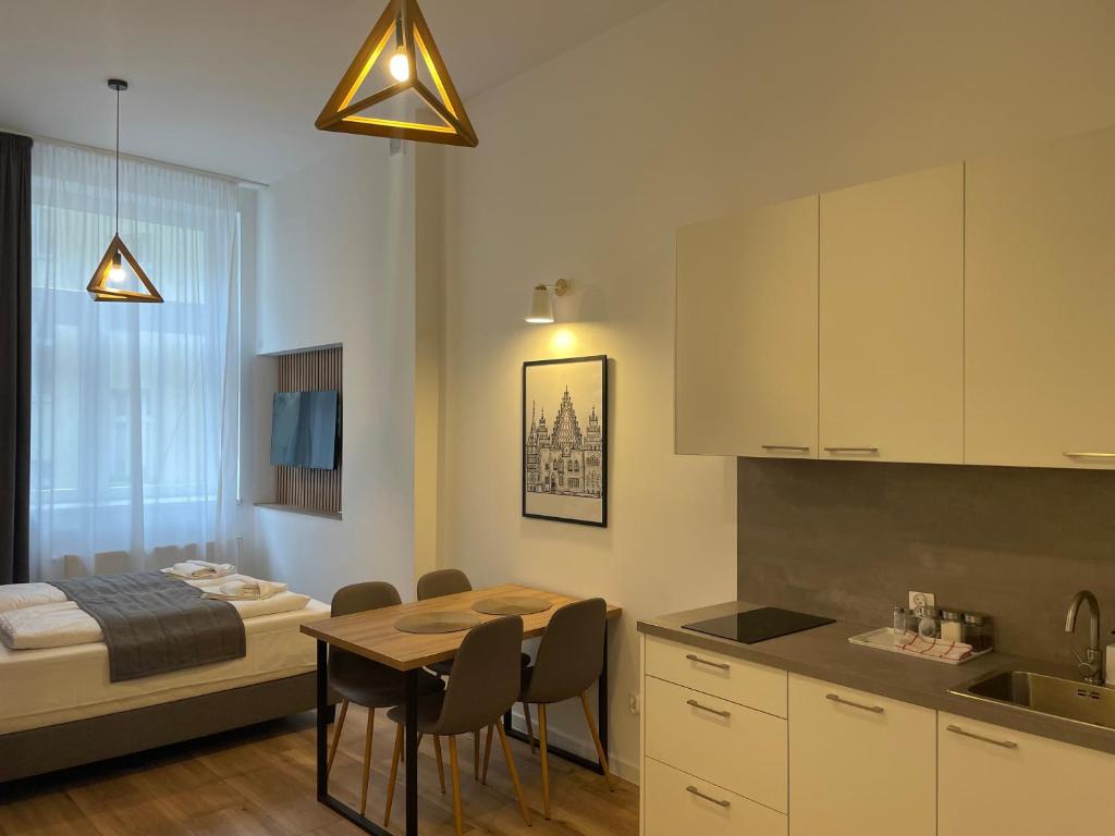 Aviendo Old Town Apartments - 9