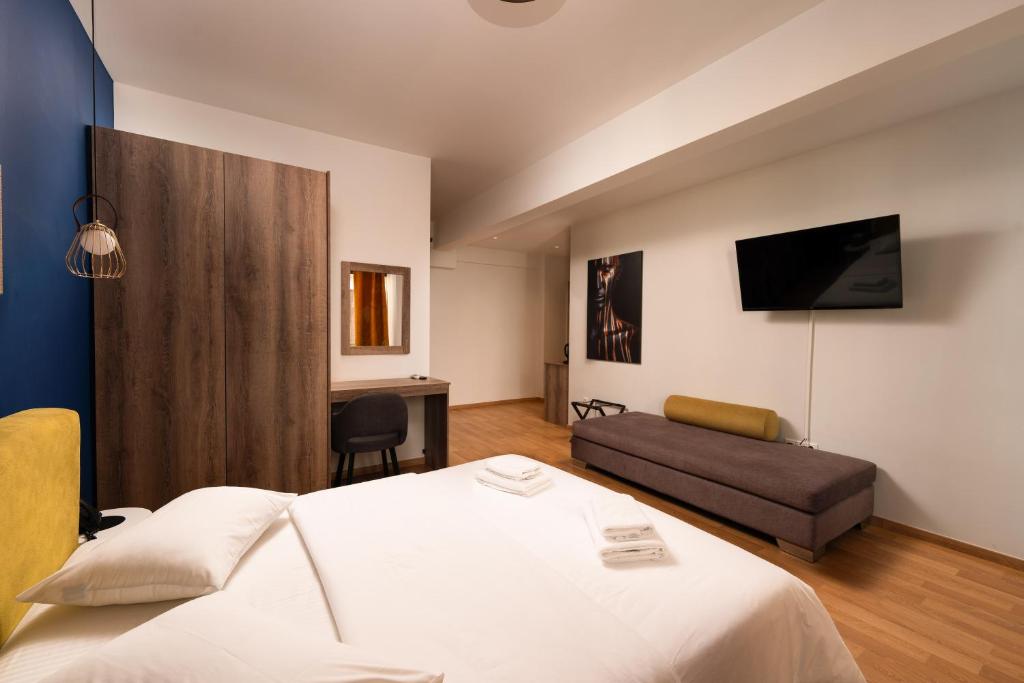 Athens Center luxury Suites 2 - Resim 5