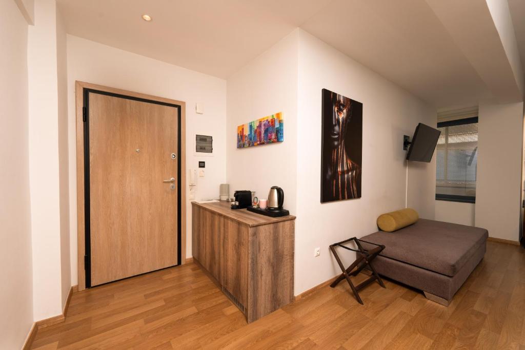 Athens Center luxury Suites 2 - Resim 20