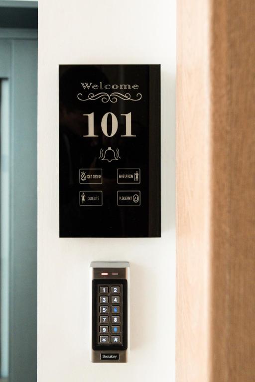 Athens Center luxury Suites 1 - Resim 9