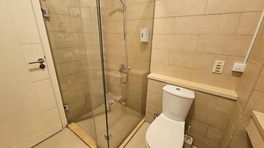 Koupelna v ubytování Water Side - Luxurious Ground floor 3 BD Apartment in El Gouna-Red Sea