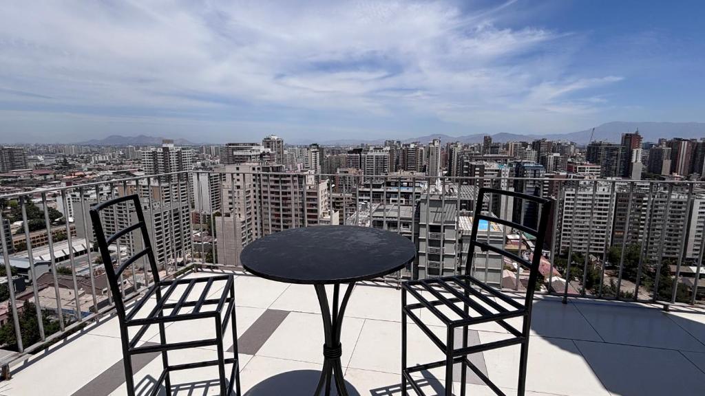 Nespecifikovaný výhled na destinaci Santiago nebo výhled na město při pohledu z aparthotelu