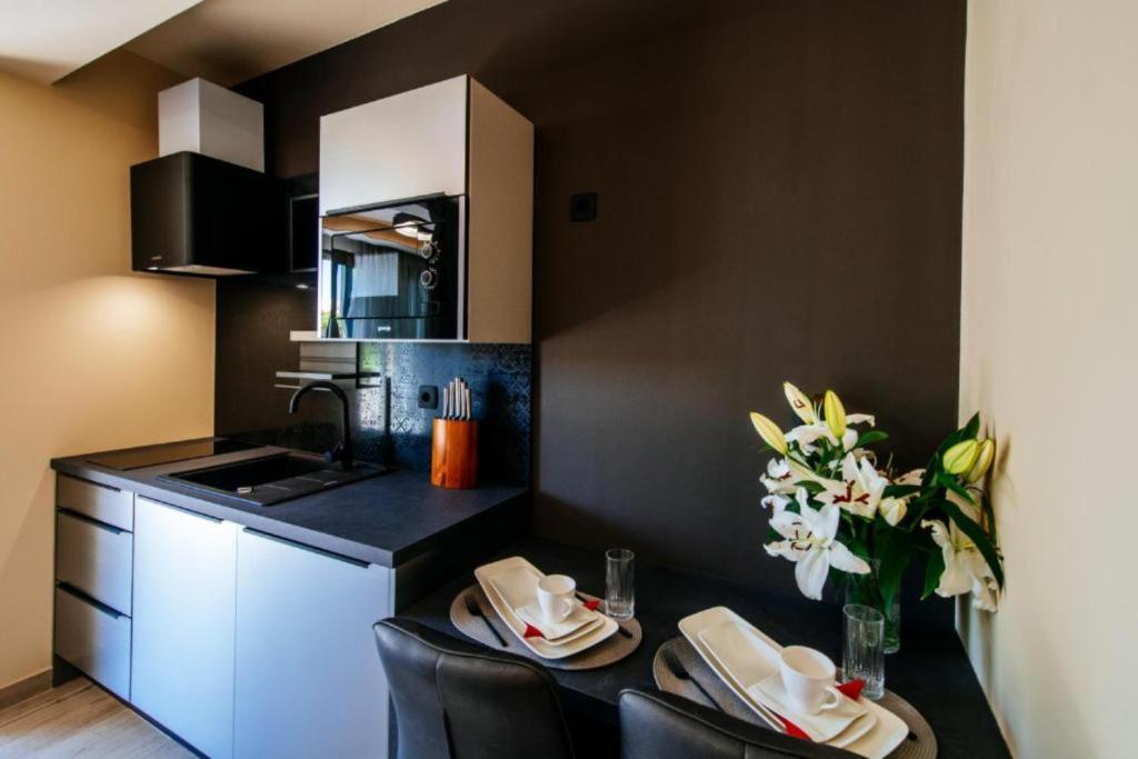 Dedaj Resort - Villa Almaro with Heated Pool - 12