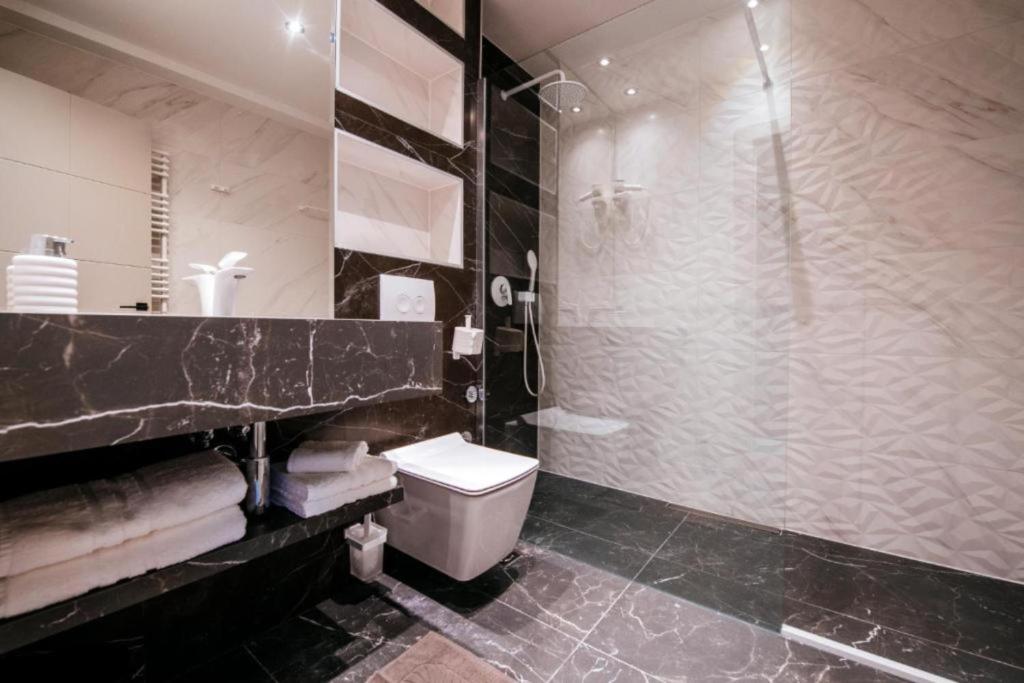 Dedaj Resort - Villa Almaro with Heated Pool - 16