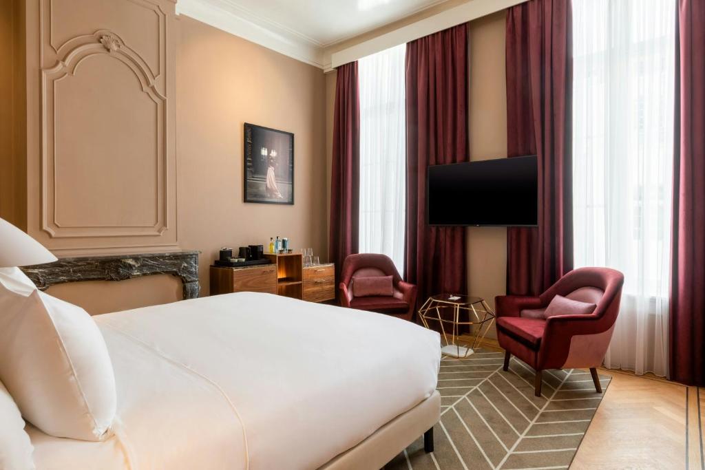 Televisor o centre d'entreteniment de Sapphire House Antwerp, Autograph Collection by Marriott