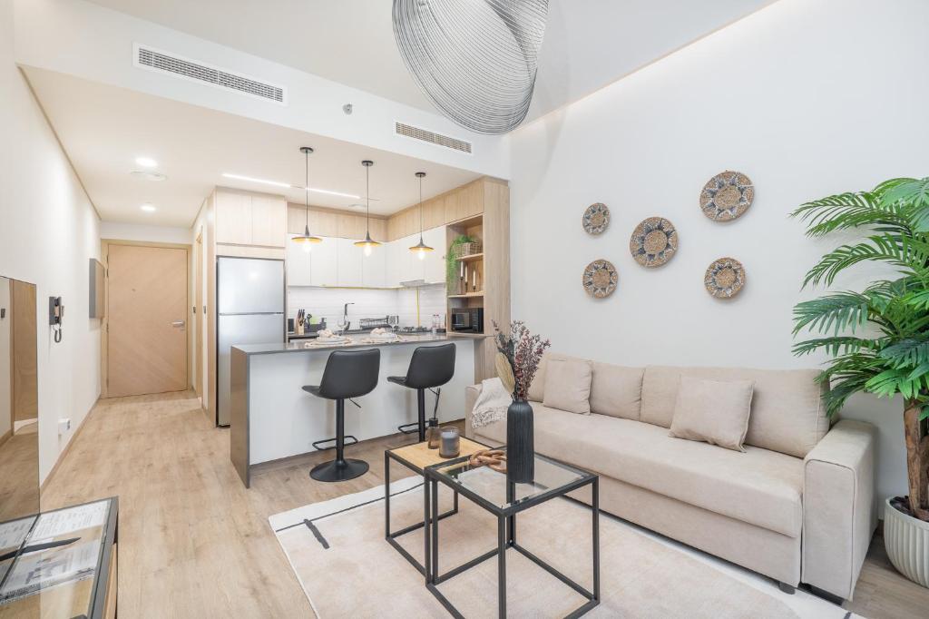 لابی و فضای عمومی Smartly Designed Studio in JVC - تصویر ۵