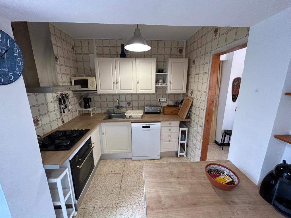 Fotografia z galérie ubytovania Villa en Ametlla de Mar para 8 personas con piscina privada y cerca de la playa - HISP-217-11 v destinácii L'Ametlla de Mar