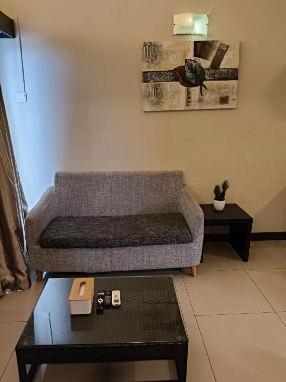 Posezení v ubytování Homestay B-Lagoon Ayer Keroh by AlliEyka 2