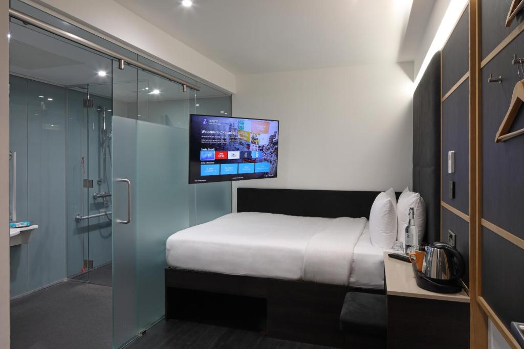 
Queen Room - Disability Access
