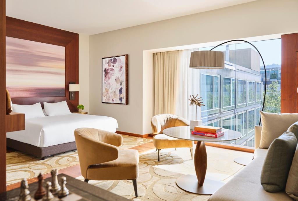 Park Hyatt Zurich – City Center Luxury photo 2