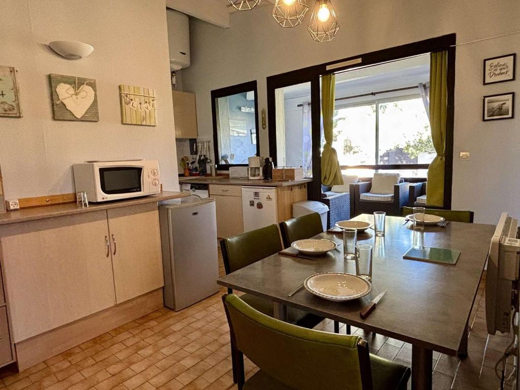 Appartement 3 pièces, 4 couchages, climatisé, piscine, parking, proche plage - Argelès-sur-Mer - FR-1-225-349 - Appartement (4 Adultes)