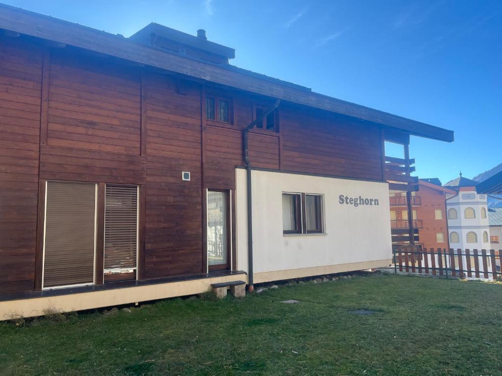 Budova, kde se apartmán nachází