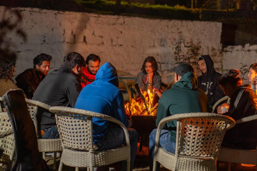 Hosté ubytování Hill River Resort - Central Heated & Air Cooled - Near Mall Road , Best Property of Manali 2024- 2025