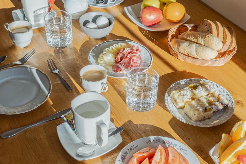 CHATA LESOVNA - Студия