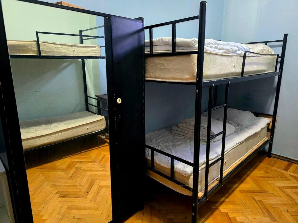 Postel nebo postele na pokoji v ubytování Colors Hostel