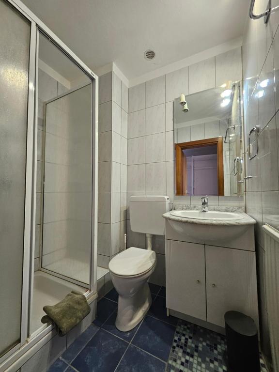 Koupelna v ubytování Pension Sonnhof Attersee