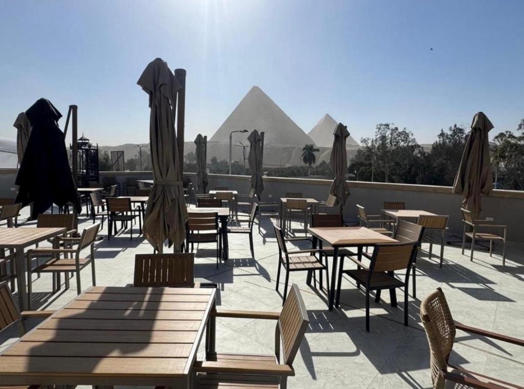 Restaurace v ubytování Diyar Pyramids Inn