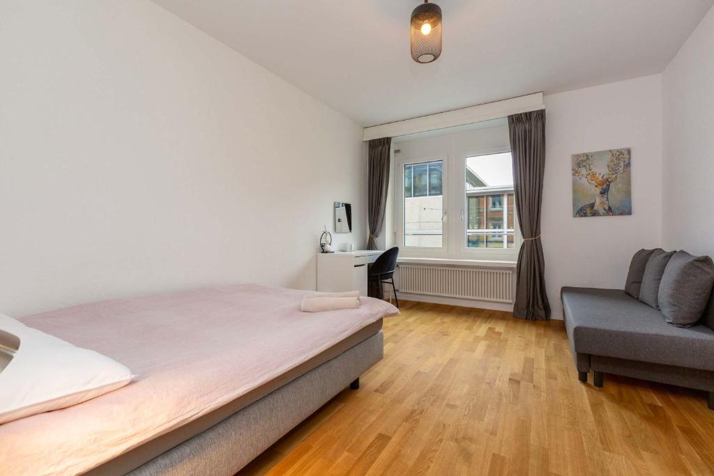 KAYA Zurich Apartment SAPPHIRE - Downtown 2BR Deluxe Apt - Resim 16