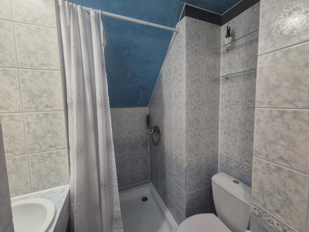 Koupelna v ubytování Apartmány Anička vo Važci